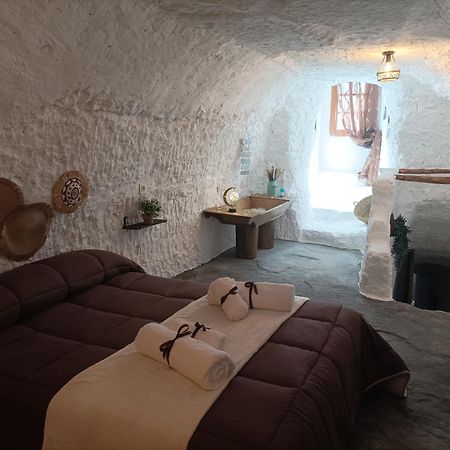 Cueva La Trapera Guest House Benamaurel Eksteriør bilde