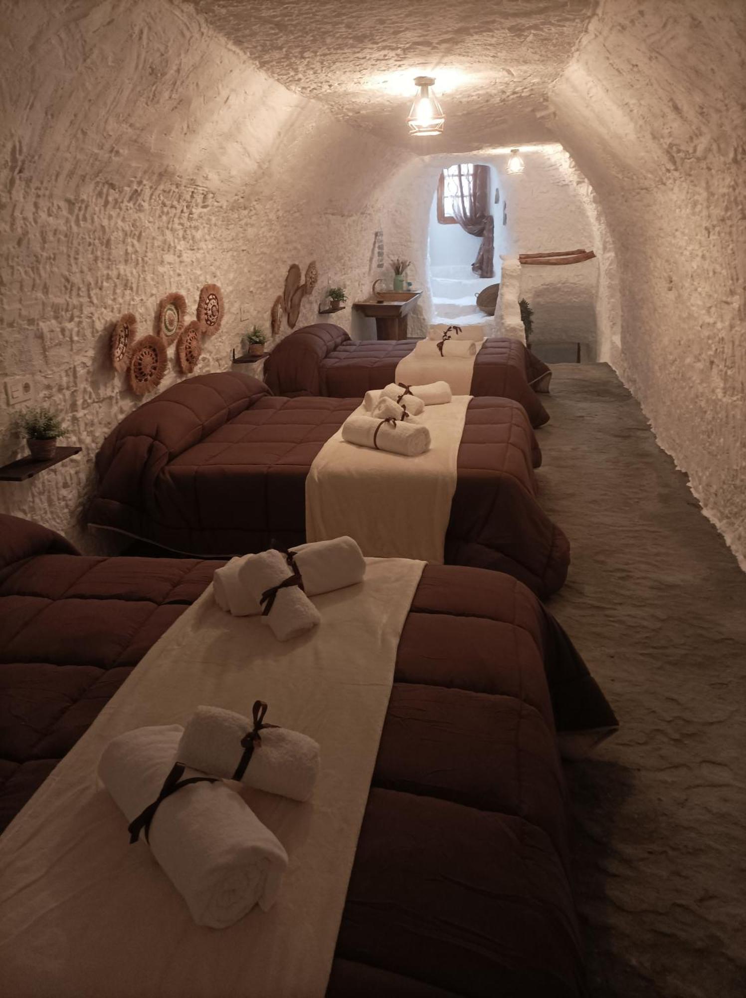 Cueva La Trapera Guest House Benamaurel Eksteriør bilde