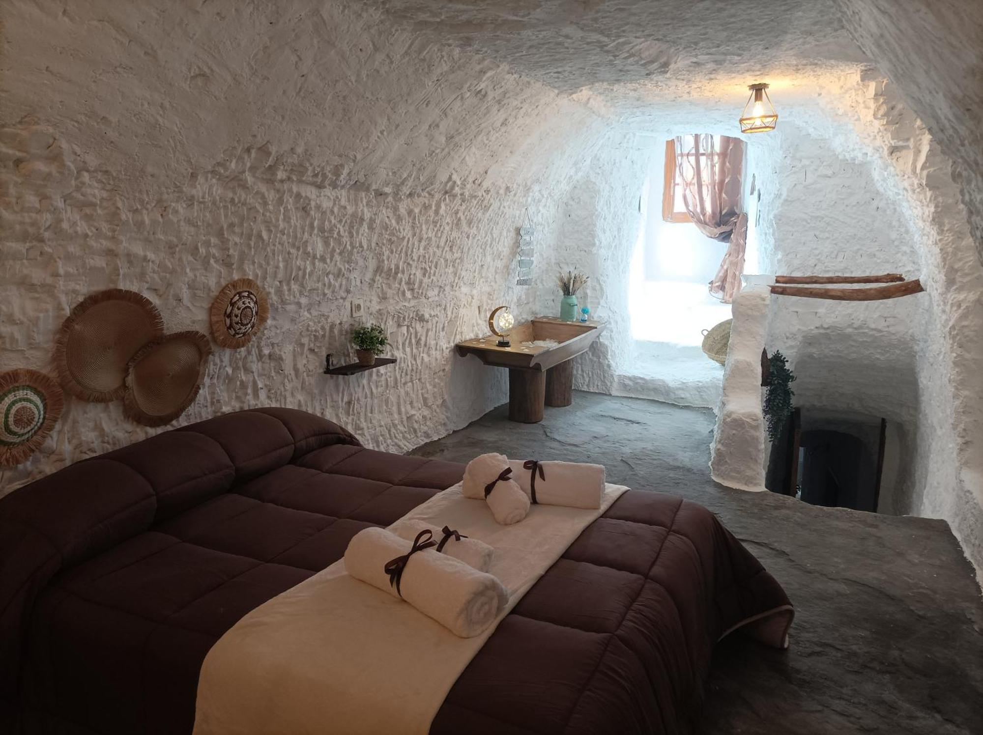 Cueva La Trapera Guest House Benamaurel Eksteriør bilde